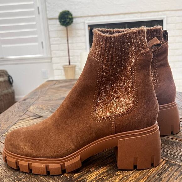 NWOT Steve Madden Hayle Platform Chelsea Boot Chestnut Suede - Sz 10 - Picture 5 of 9